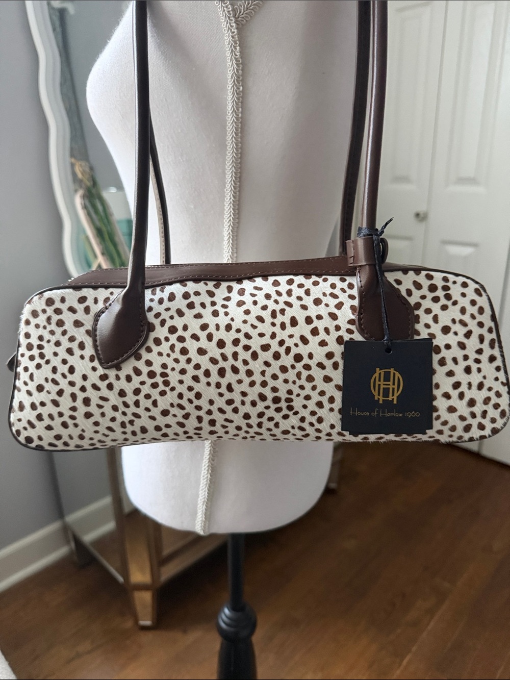 House of Harlow 1960 Brown & White Faux Hide Shoulder Bag ❤️ - Picture 2 of 9